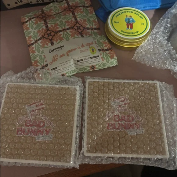 Bad Bunny Residency DTMF VIP Set - Picture 3 of 13